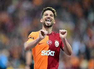 云游戏-默滕斯：加拉塔萨雷世界著名，对奥斯梅恩来说这里比那不勒斯更好