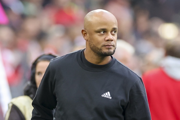 云游戏平台-孔帕尼：出于尊重没有阻拦科曼离队的决定 拭目以待未来两周